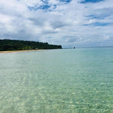 Pic-Nic Beach Corn Island Hotel Buitenkant foto