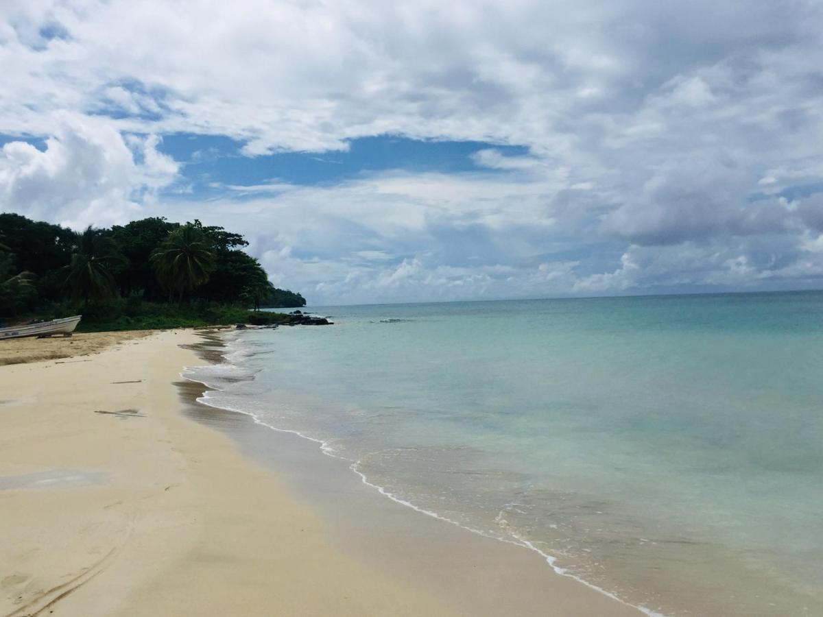 Pic-Nic Beach Corn Island Hotel Buitenkant foto