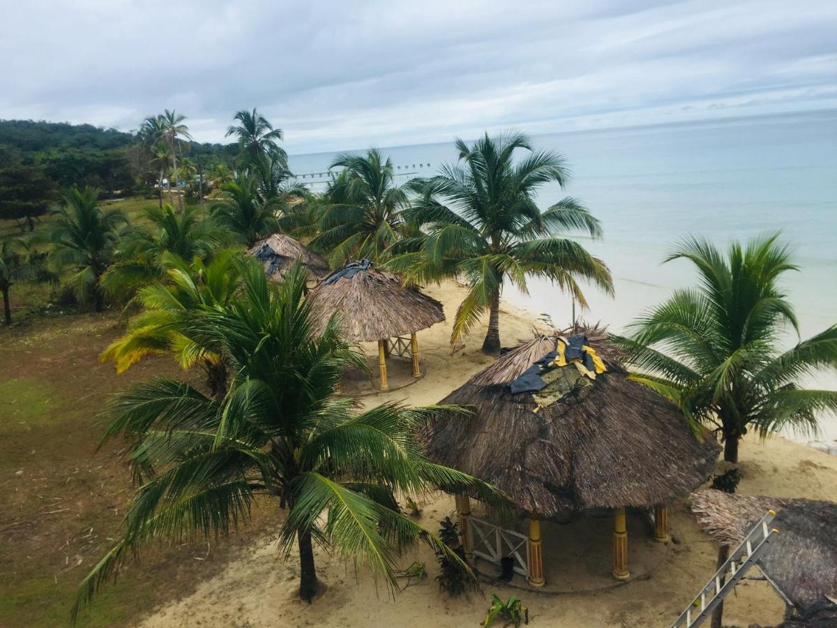 Pic-Nic Beach Corn Island Hotel Buitenkant foto