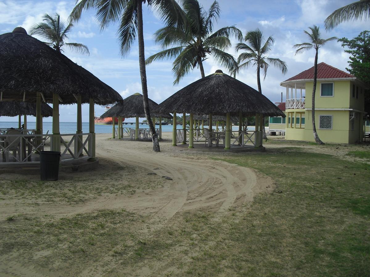 Pic-Nic Beach Corn Island Hotel Buitenkant foto